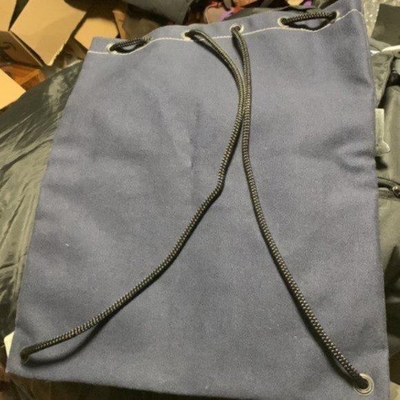 Canadian Nautilos Canvas and Leather drawstring backpack - Picture 2 of 6